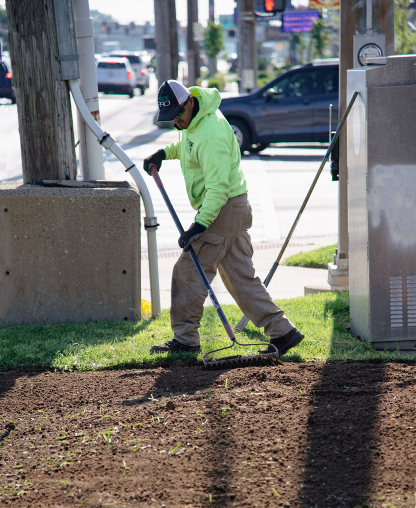 LawnPro-Shelbyville-Road-Plaza-5